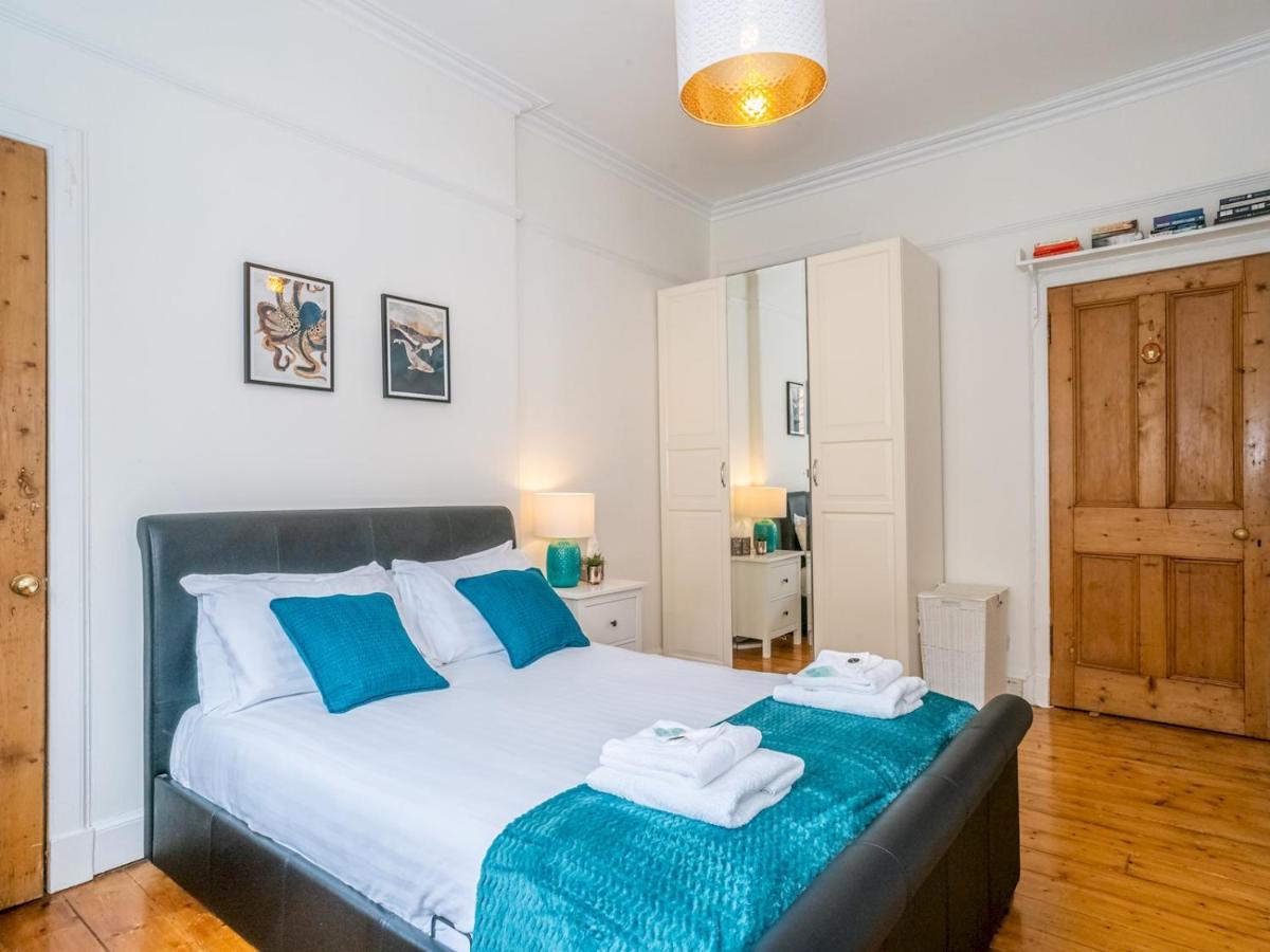 Pass The Keys Superb 1 Bed Flat In Traditional Victorian Building Édimbourg